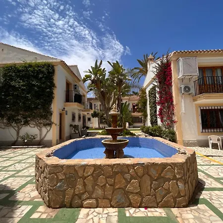 Apartamento Alhambra Vera Costa Con Piscina Abierta Todo El Ano *
