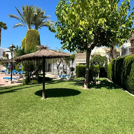 Apartamento Alhambra Vera Costa Con Piscina Abierta Todo El Ano
