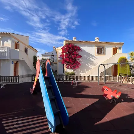Alhambra Vera Costa Con Piscina Abierta Todo El Ano Apartamento *